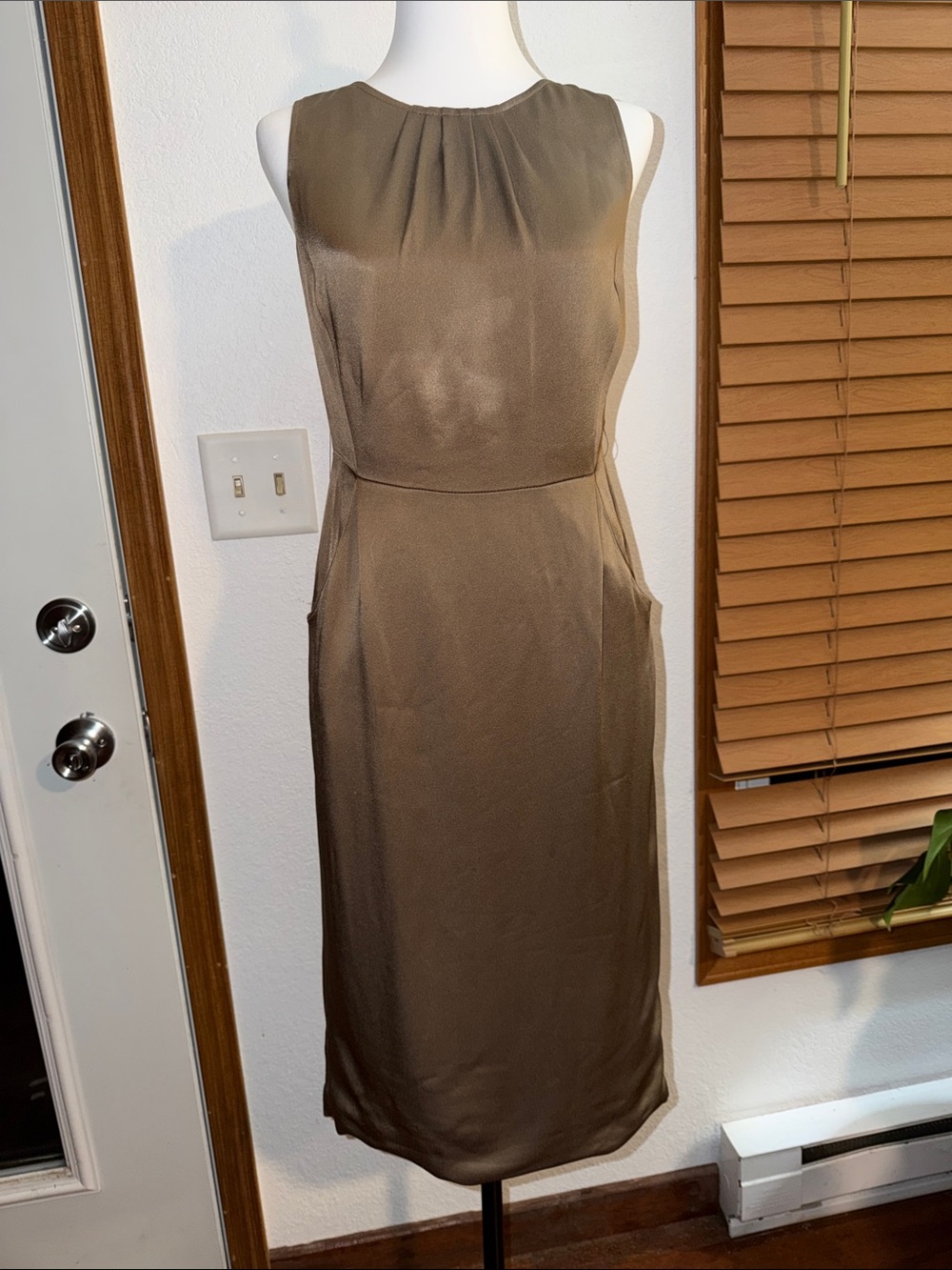 St. John Olive Sleeveless Sheath Dress